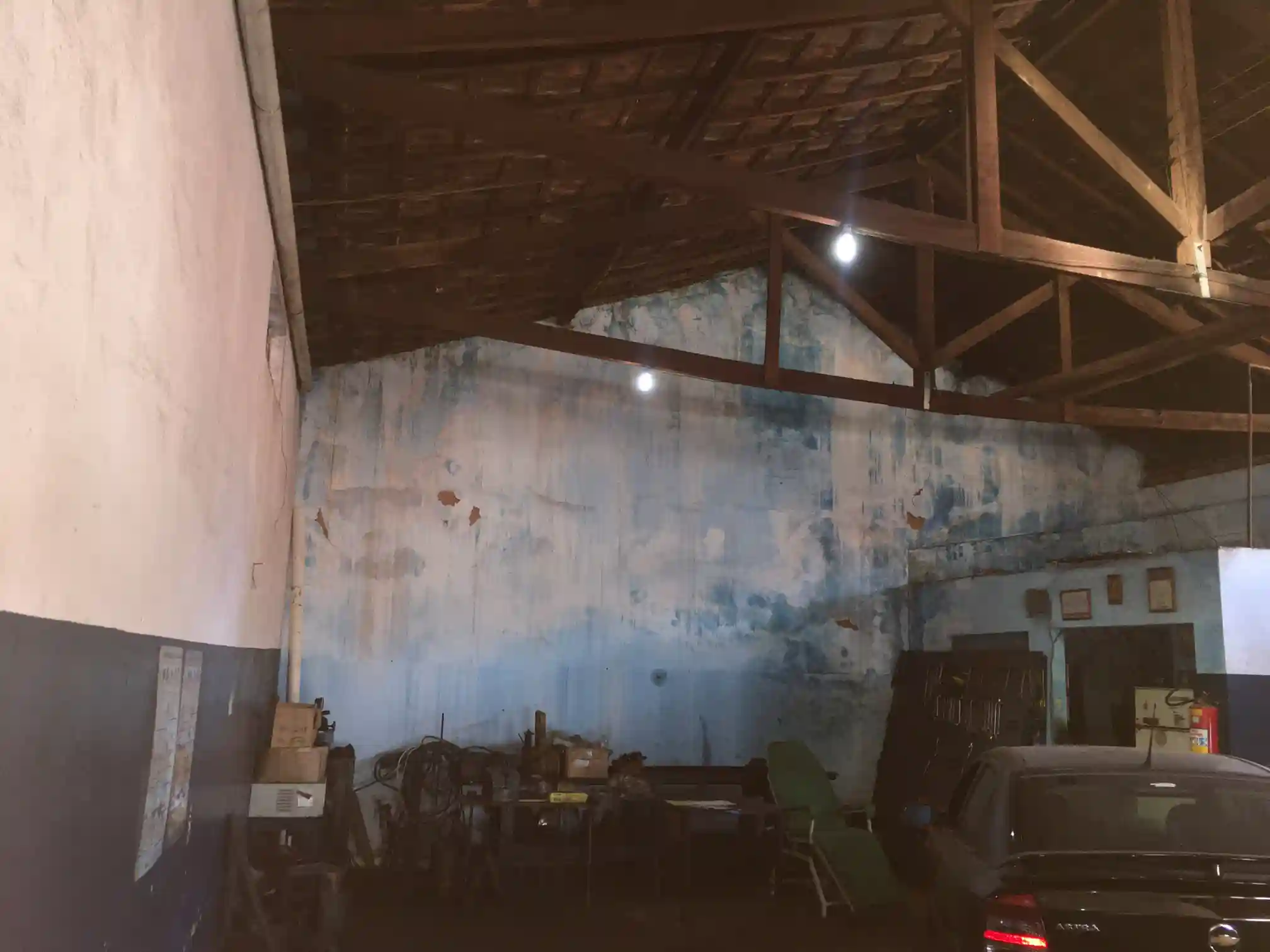 Loja / Salão / Ponto Comercial à venda — foto 1 de 4