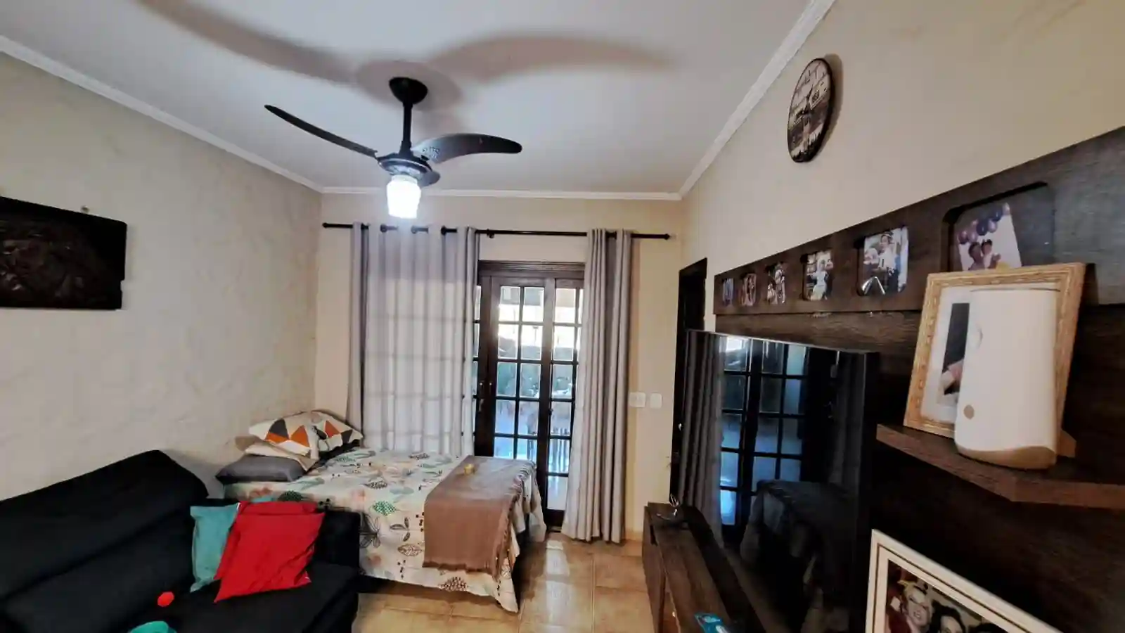 Casa com 2 quartos à venda, 360m² — foto 2 de 8