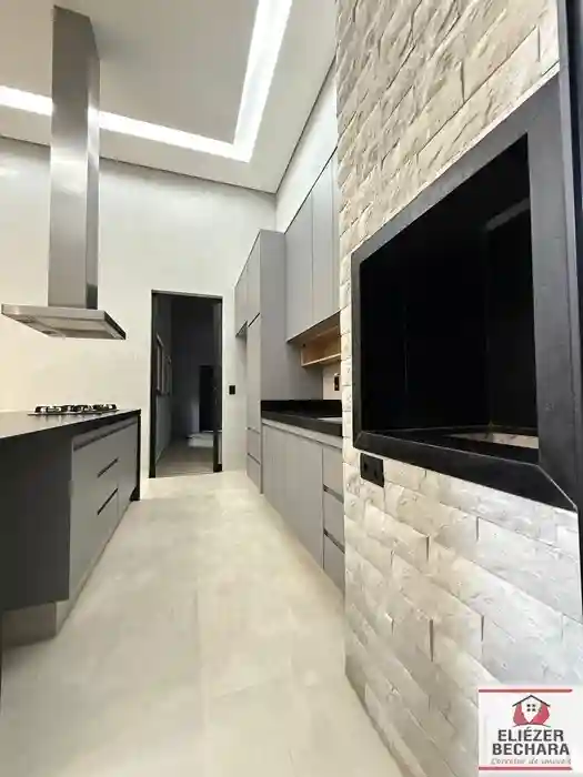 Casa de Condomínio com 3 quartos à venda, 165m² — foto 2 de 26