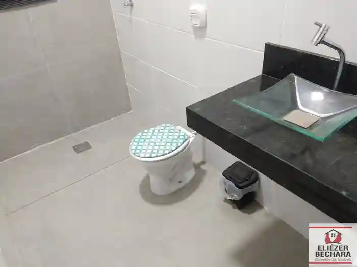 Casa com 3 quartos à venda, 200m² — foto 15 de 45
