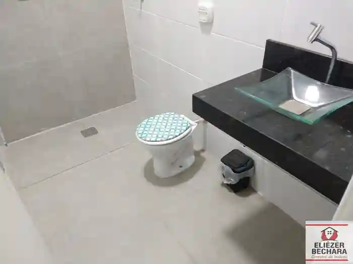 Casa com 3 quartos à venda, 200m² — foto 40 de 45