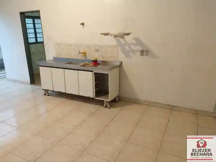 Casa com 3 quartos à venda, 200m² — foto 37 de 45