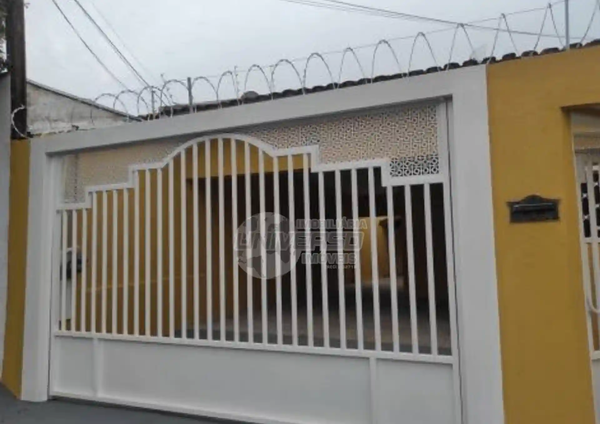 Casa com 4 quartos à venda, 150m² — foto 2 de 15
