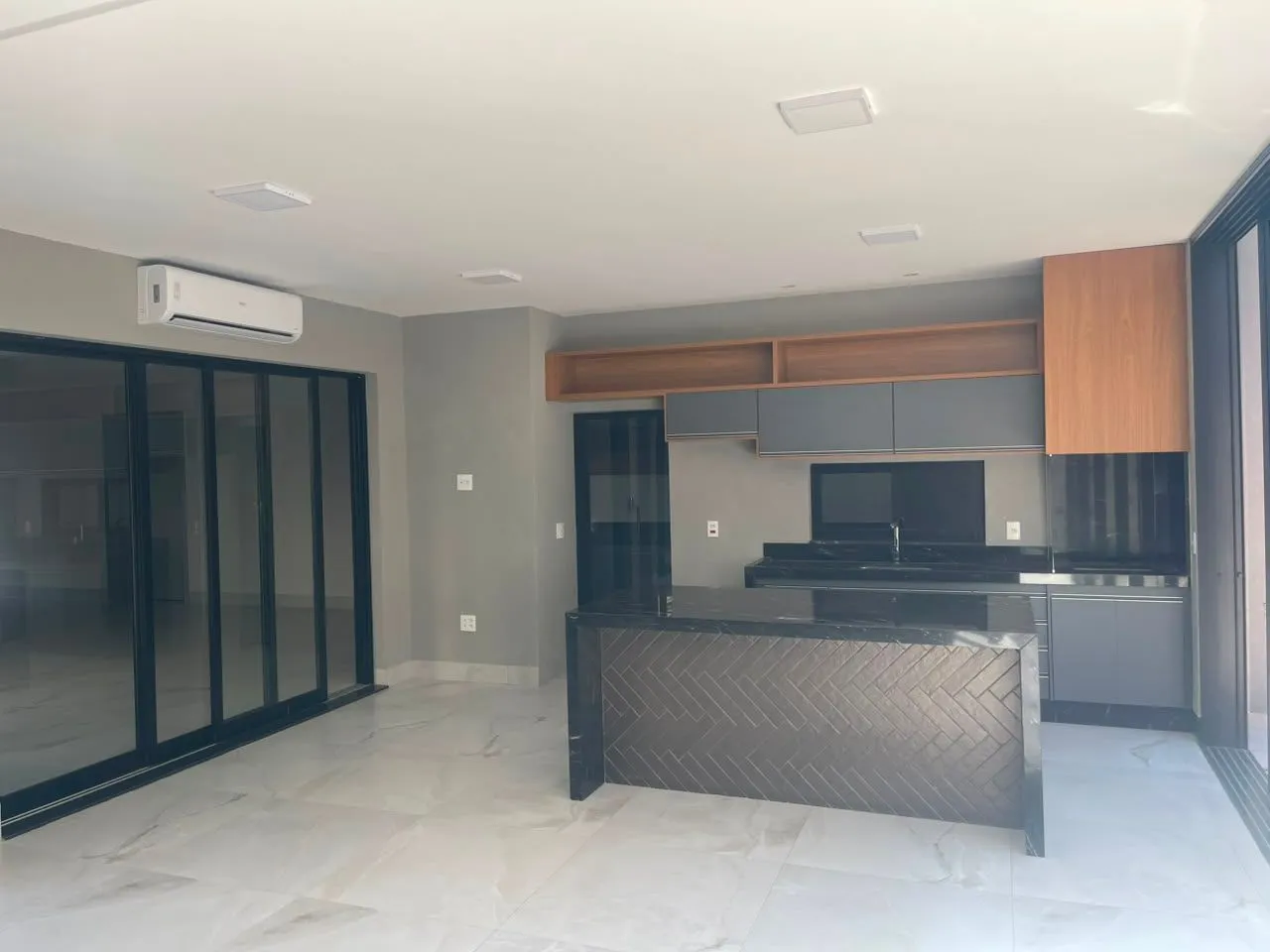 Casa de Condomínio com 3 quartos à venda, 280m² — foto 39 de 42