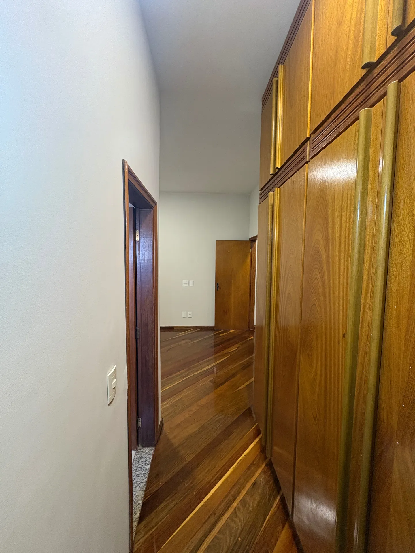 Casa com 3 quartos para aluguel, 350m² — foto 11 de 18