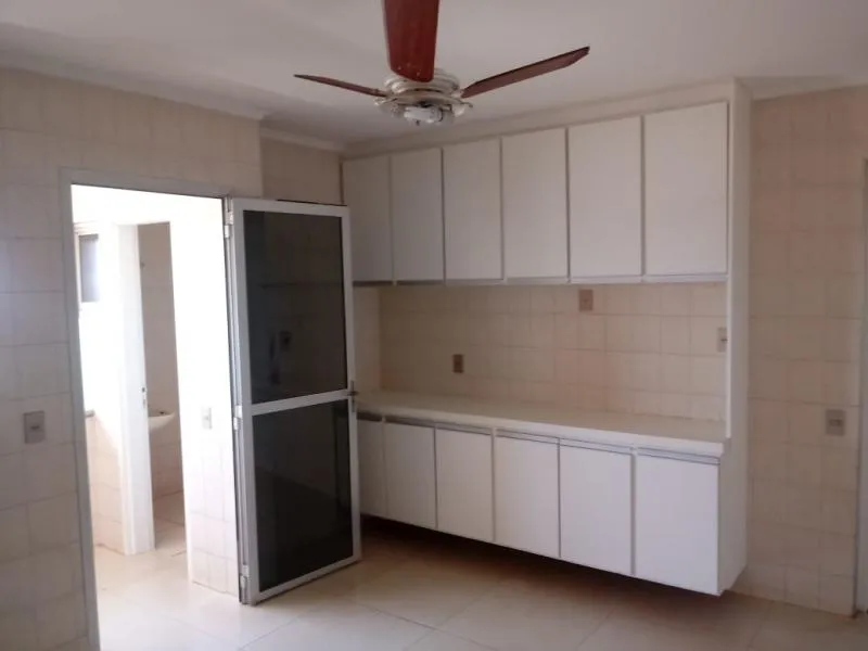 Apartamento com 3 quartos à venda, 151m² — foto 11 de 17