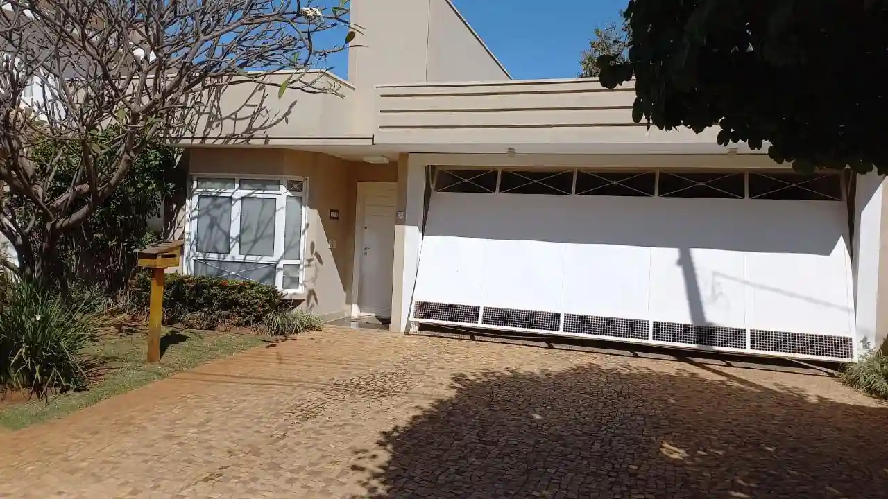 Casa de Condomínio  à venda, 210m² — foto 1 de 41
