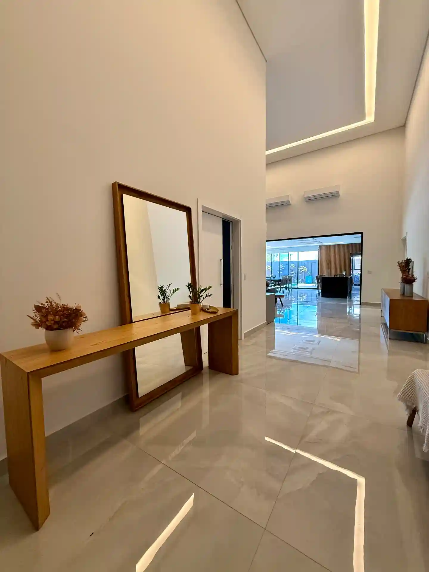 Casa de Condomínio com 3 quartos à venda, 500m² — foto 3 de 45