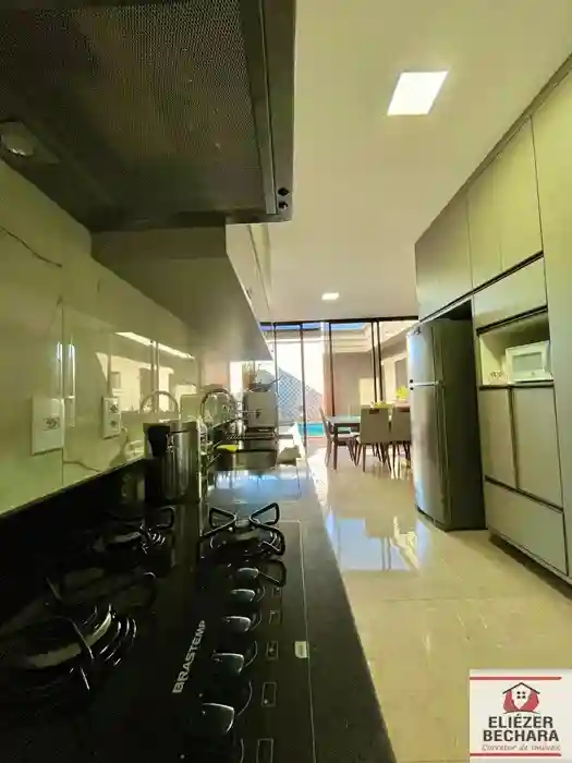 Casa de Condomínio com 3 quartos à venda, 240m² — foto 13 de 23