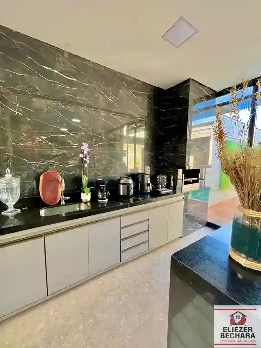 Casa de Condomínio com 3 quartos à venda, 240m² — foto 10 de 23