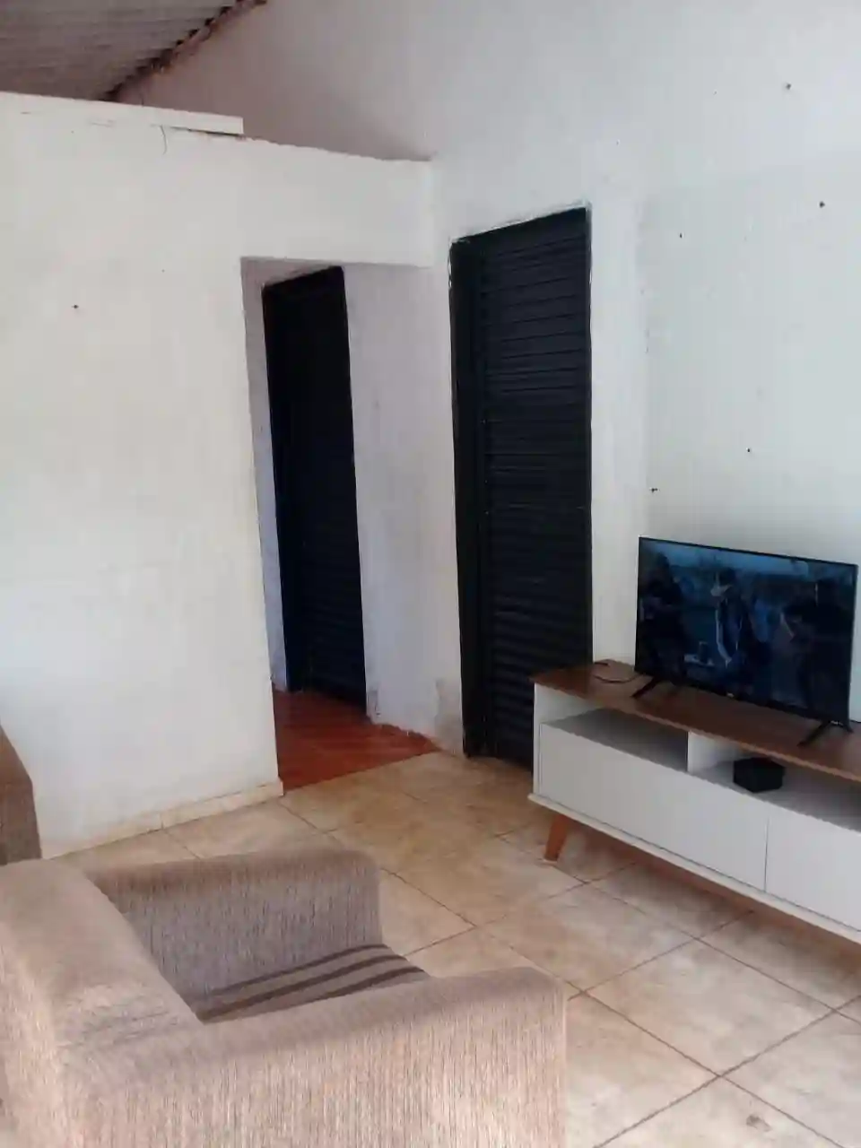 Casa com 2 quartos à venda, 100m² — foto 2 de 5