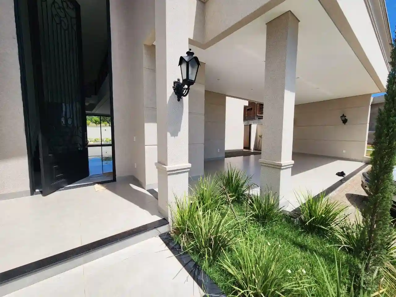Casa de Condomínio  à venda, 380m² — foto 2 de 52