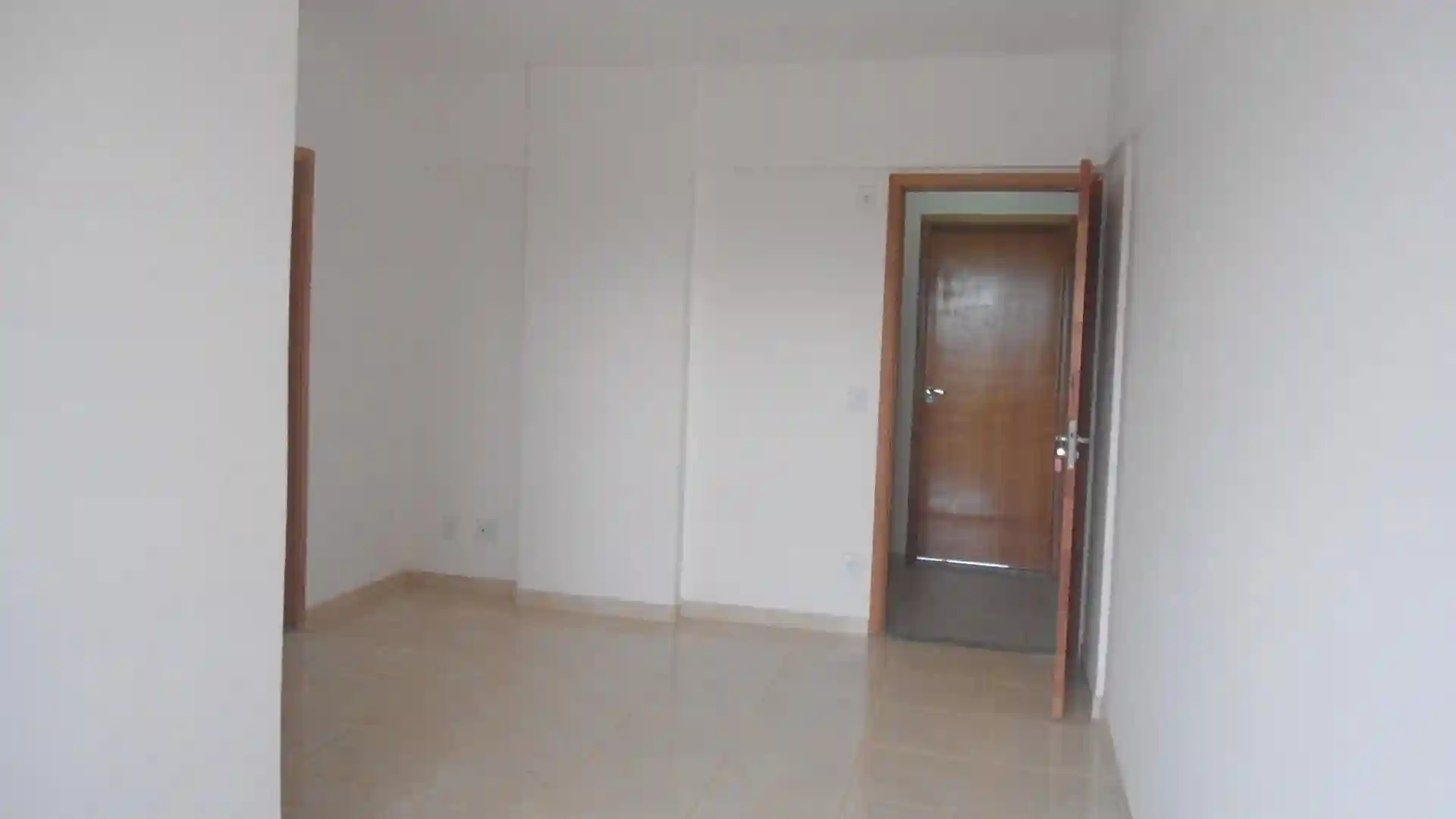 Apartamento com 2 quartos para aluguel, 60m² — foto 2 de 17