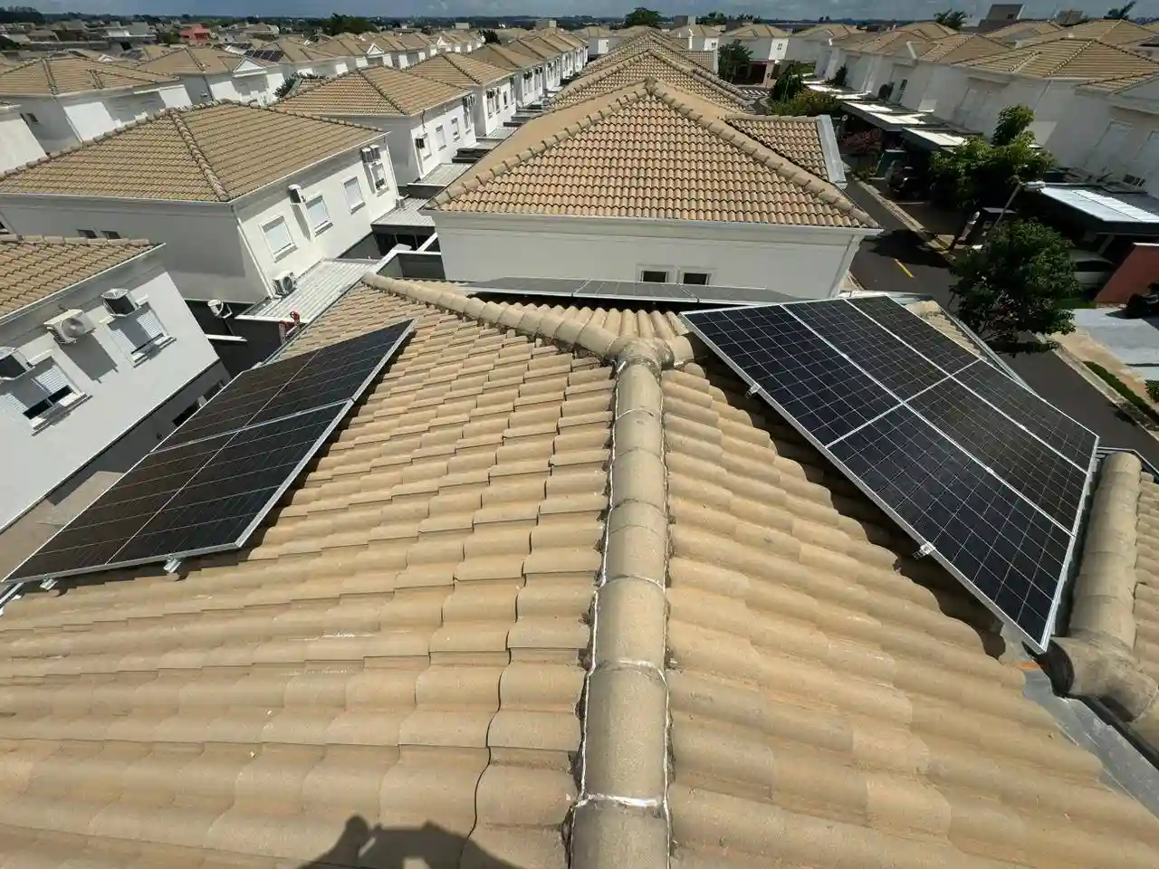 Casa de Condomínio com 3 quartos à venda, 140m² — foto 2 de 41