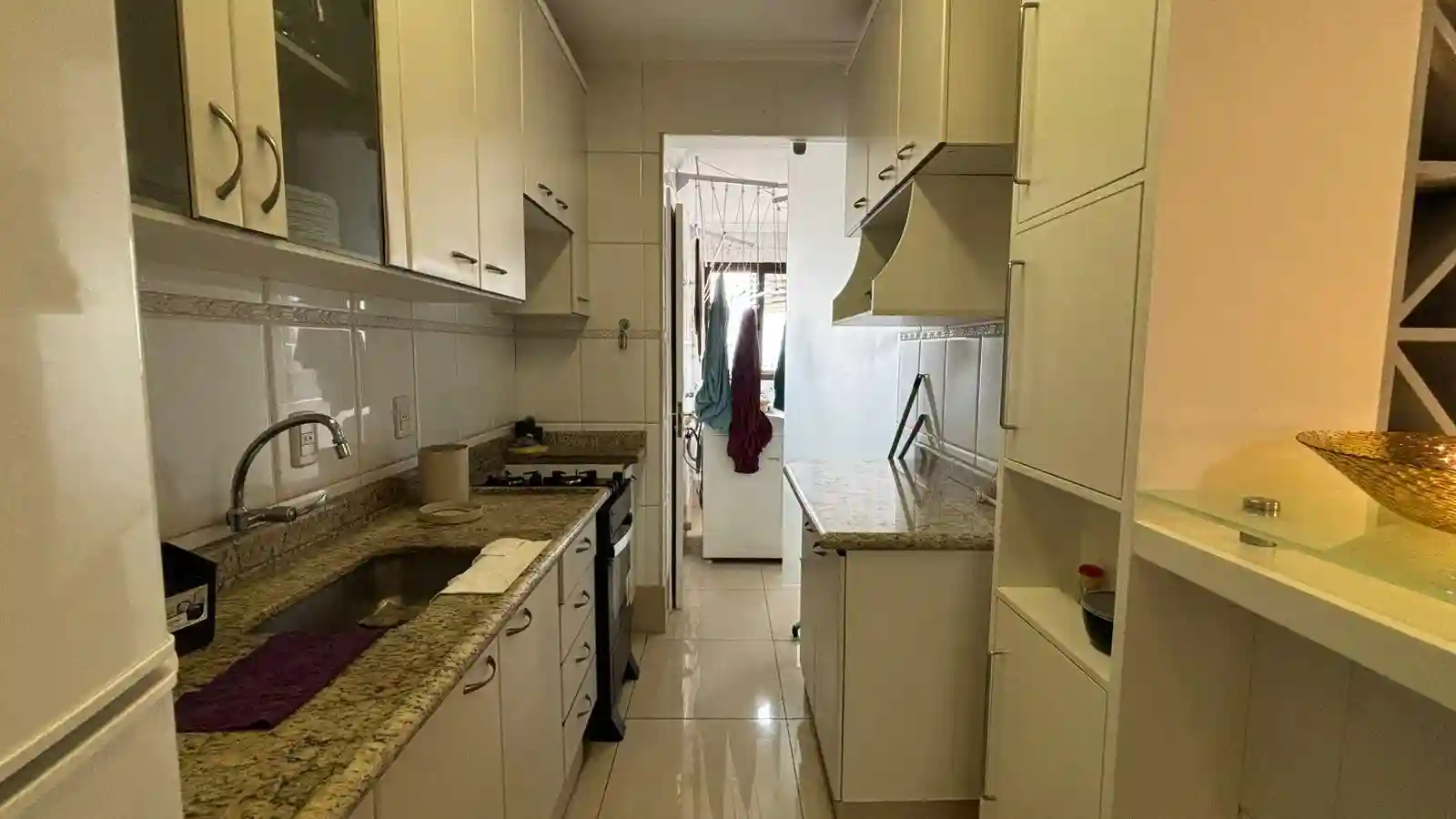 Apartamento com 2 quartos à venda, 72m² — foto 2 de 14