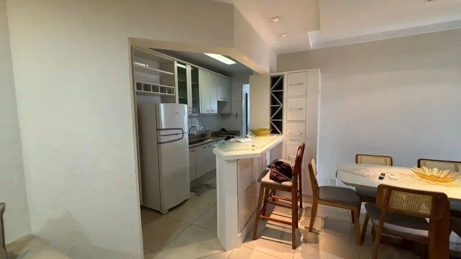 Apartamento com 2 quartos à venda, 72m² — foto 3 de 14