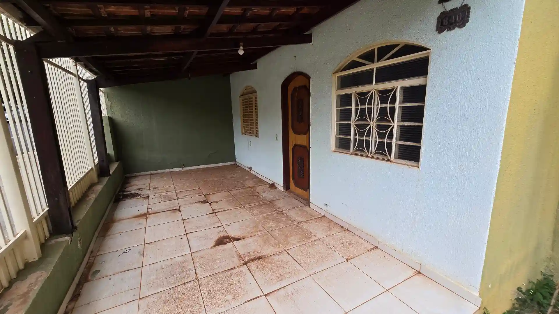 Casa com 4 quartos à venda, 396m² — foto 1 de 8