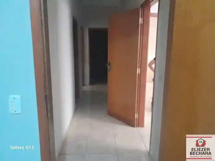 Casa com 3 quartos à venda, 220m² — foto 9 de 23