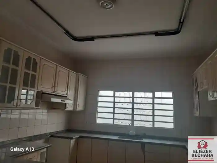 Casa com 3 quartos à venda, 220m² — foto 18 de 23