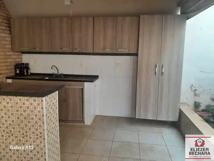 Casa com 3 quartos à venda, 220m² — foto 23 de 23