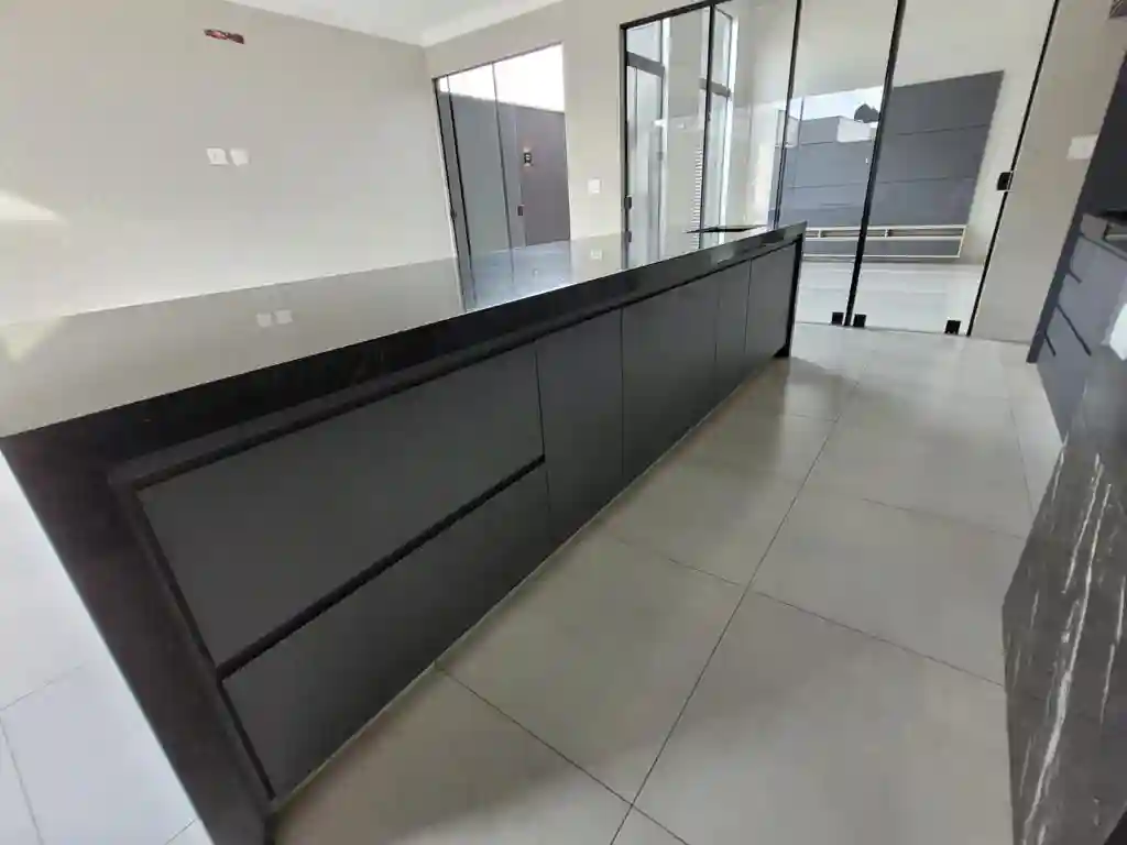 Casa de Condomínio com 3 quartos à venda, 372m² — foto 11 de 19