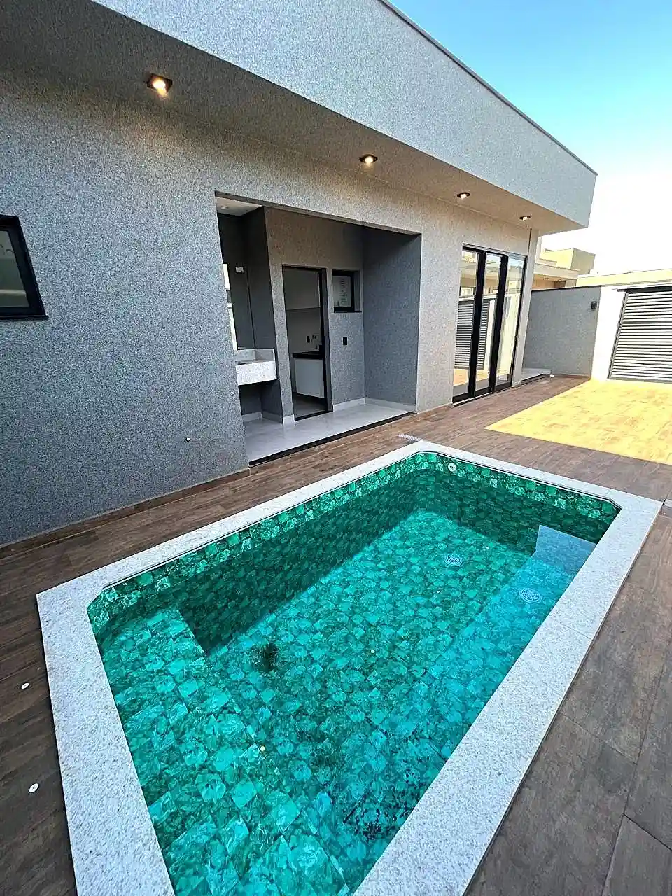 Casa de Condomínio com 3 quartos à venda, 275m² — foto 9 de 17