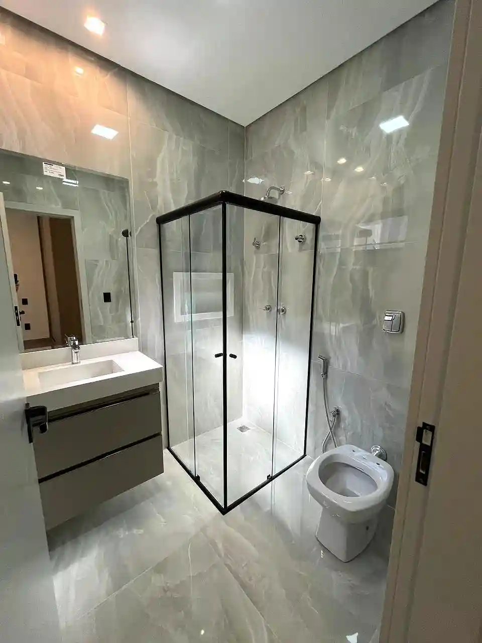 Casa de Condomínio com 3 quartos à venda, 275m² — foto 16 de 17