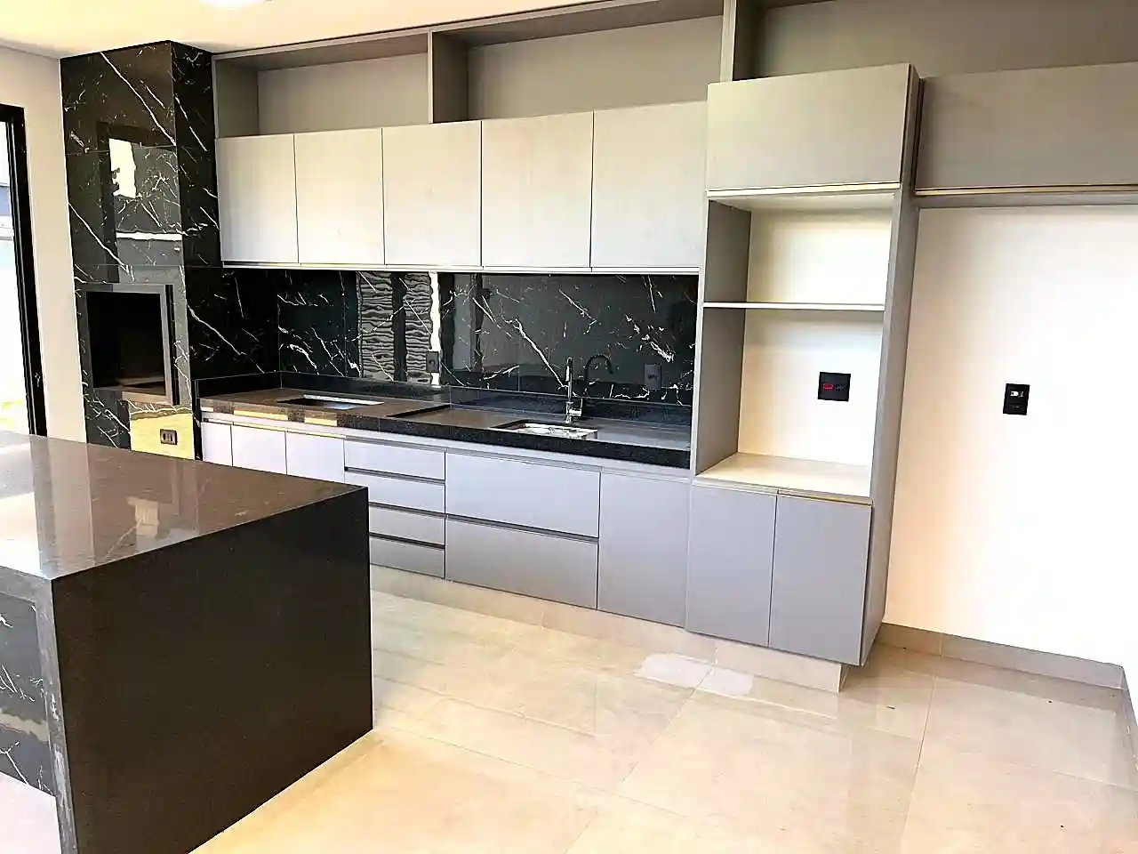 Casa de Condomínio com 3 quartos à venda, 275m² — foto 6 de 17