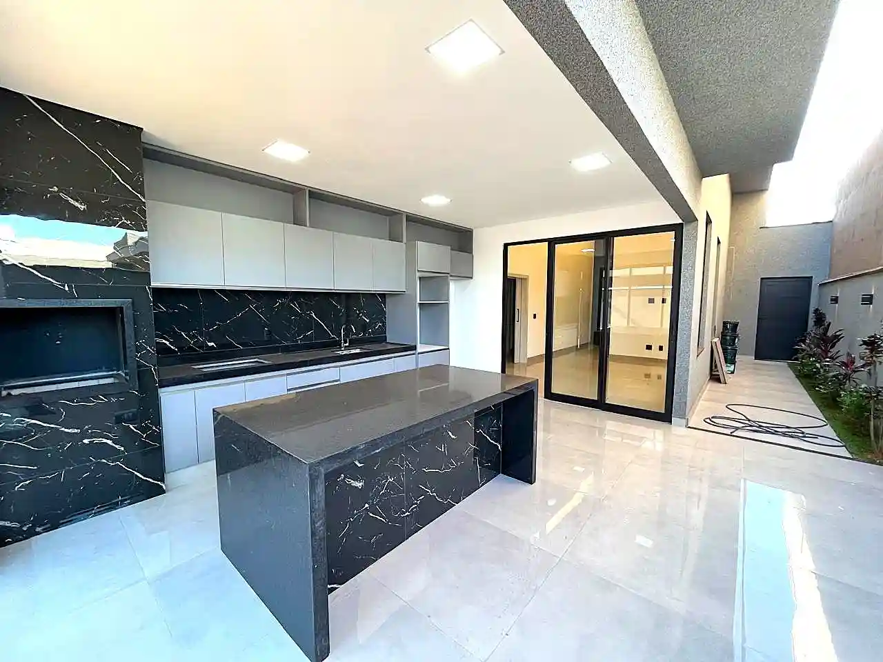 Casa de Condomínio com 3 quartos à venda, 275m² — foto 5 de 17