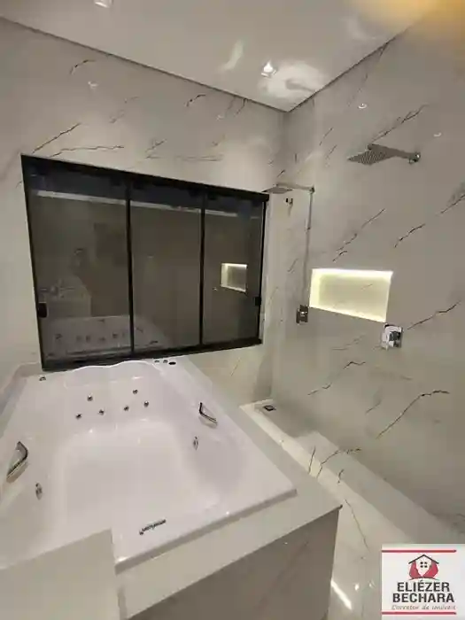 Casa de Condomínio com 3 quartos à venda, 220m² — foto 3 de 17