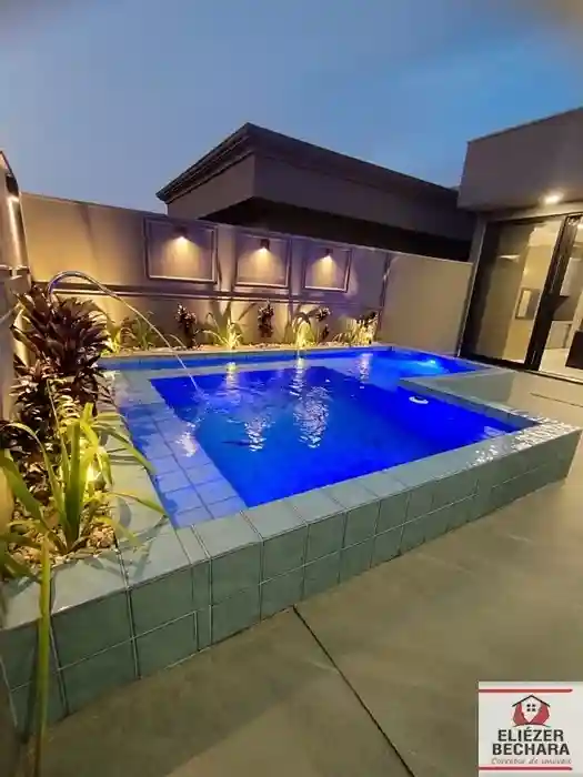 Casa de Condomínio com 3 quartos à venda, 220m² — foto 1 de 17