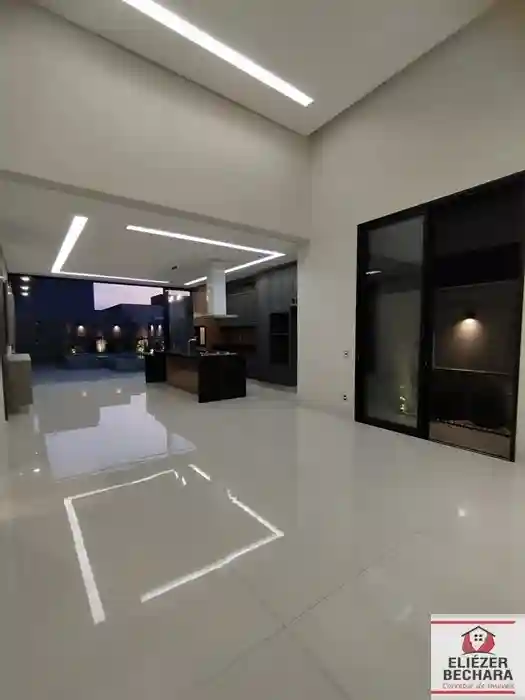 Casa de Condomínio com 3 quartos à venda, 220m² — foto 13 de 17