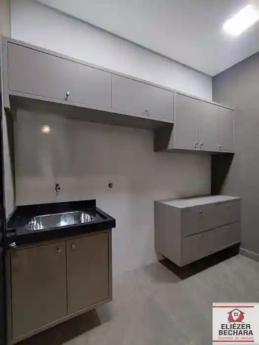 Casa de Condomínio com 3 quartos à venda, 220m² — foto 8 de 17