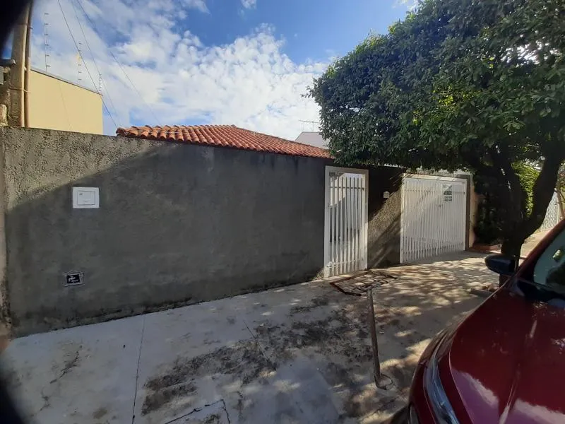 Casa à venda — foto 2 de 4