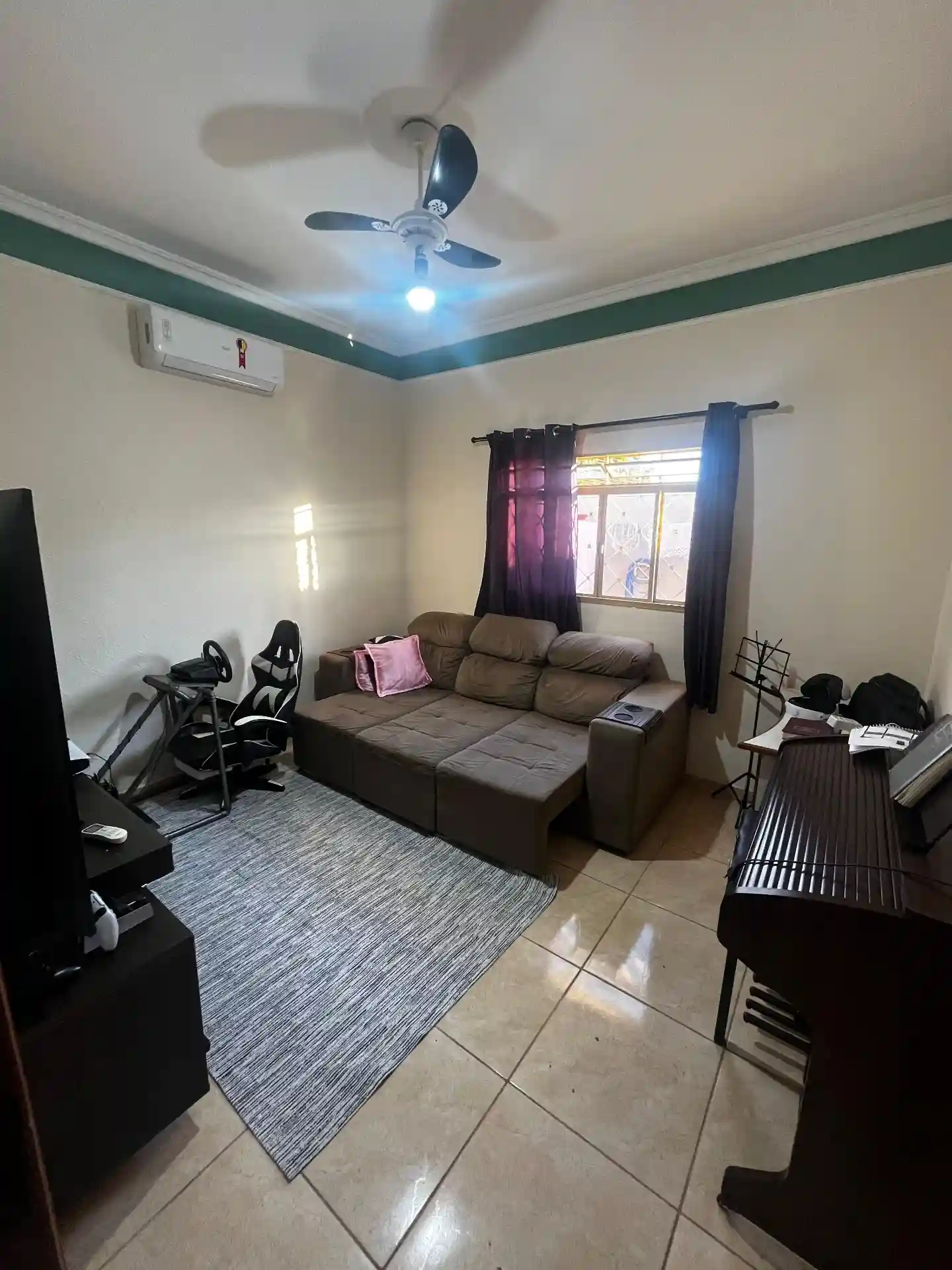 Casa com 3 quartos à venda, 200m² — foto 2 de 14