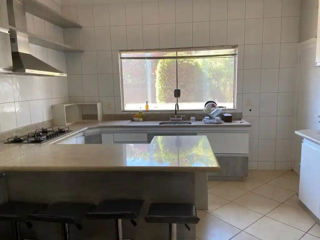 Casa com 3 quartos à venda, 250m² — foto 14 de 25