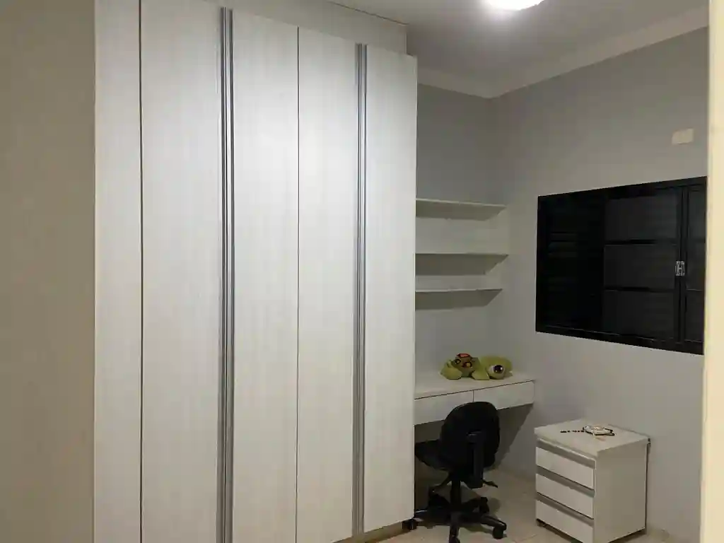 Casa com 3 quartos à venda, 250m² — foto 9 de 25