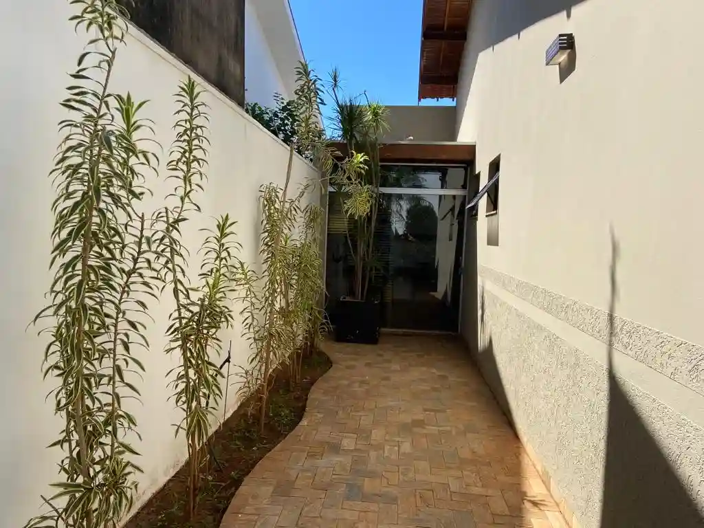 Casa com 3 quartos à venda, 250m² — foto 21 de 25