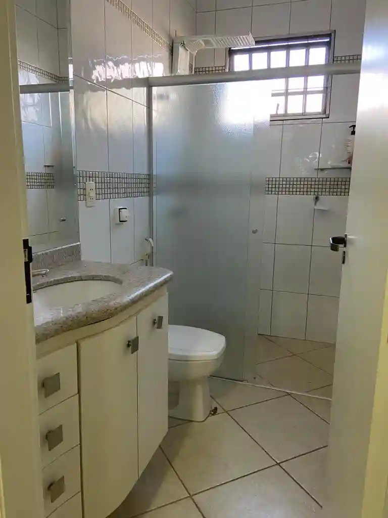 Casa com 3 quartos à venda, 250m² — foto 10 de 25