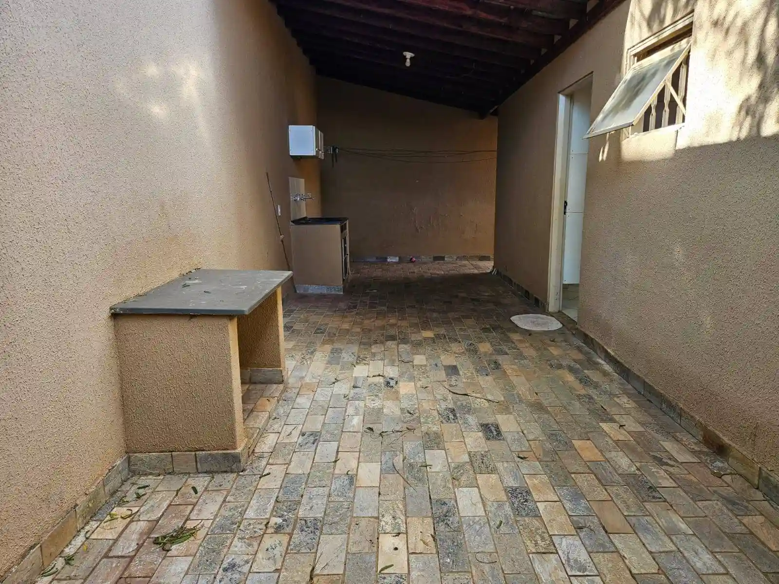 Casa com 3 quartos à venda, 135m² — foto 2 de 12