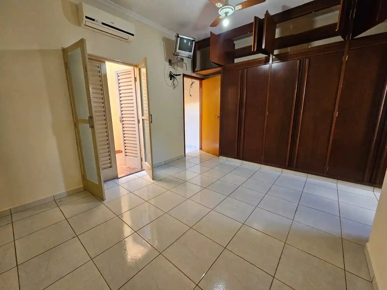 Casa com 3 quartos à venda, 135m² — foto 9 de 12