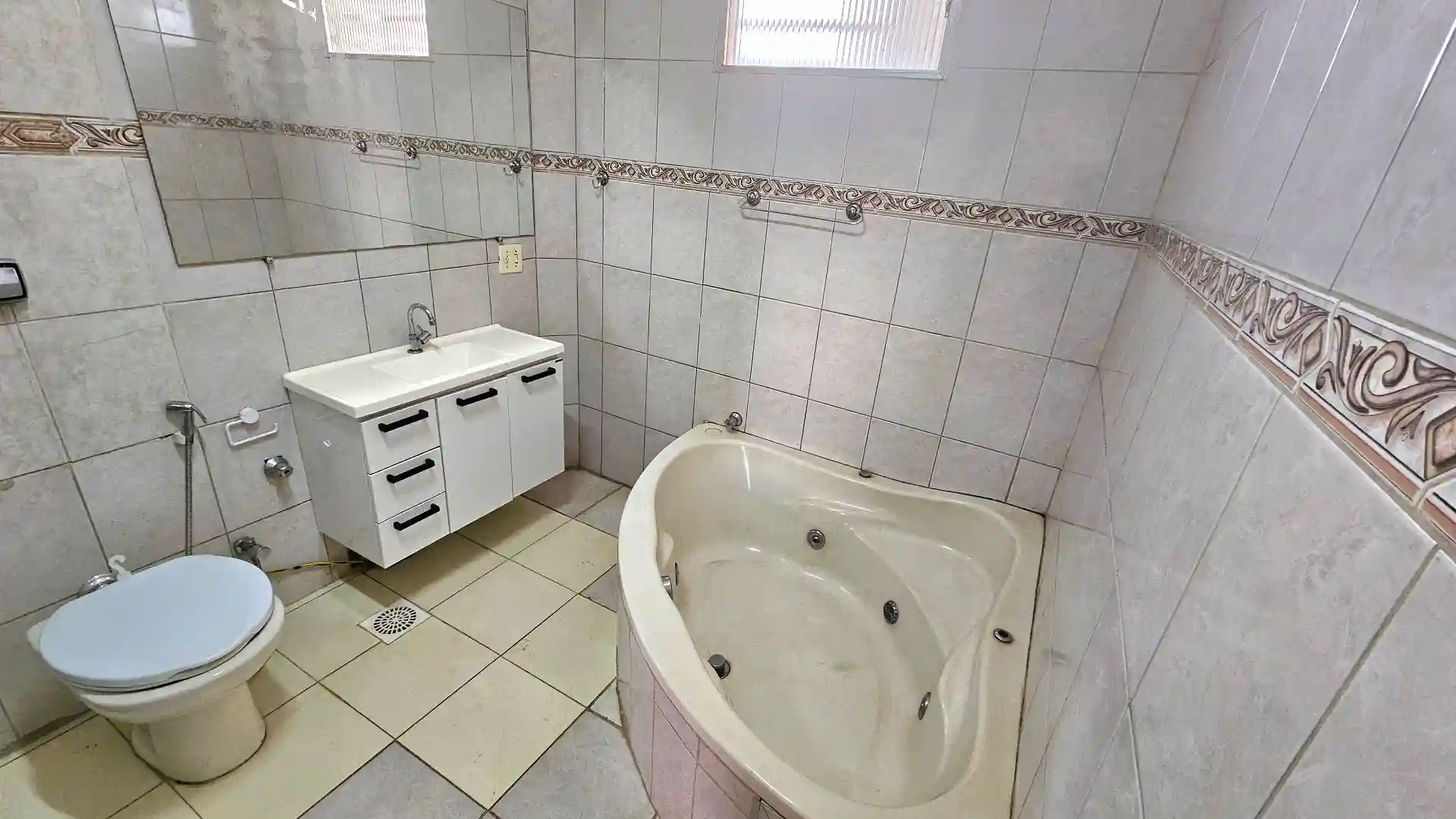 Apartamento com 3 quartos à venda, 150m² — foto 13 de 28