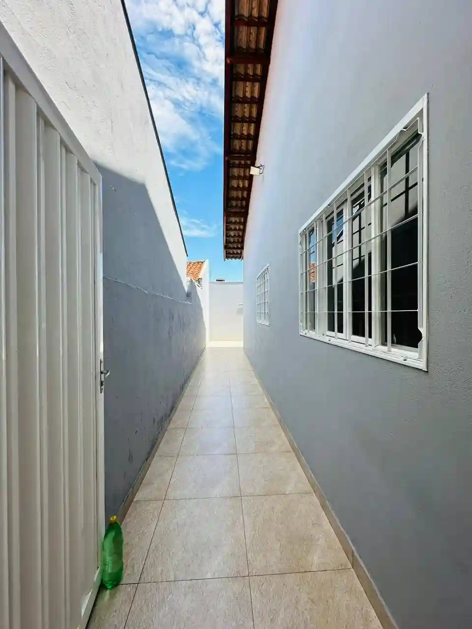 Casa com 3 quartos à venda, 157m² — foto 5 de 9