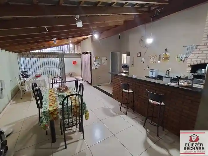 Casa com 2 quartos à venda, 130m² — foto 1 de 29