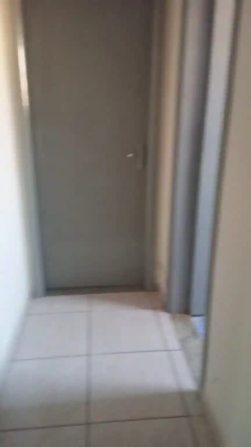 Casa com 2 quartos à venda, 300m² — foto 8 de 10