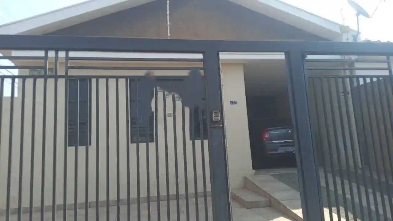 Casa com 2 quartos à venda, 300m² — foto 1 de 10