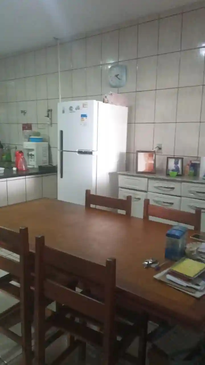 Casa com 2 quartos à venda, 300m² — foto 3 de 10