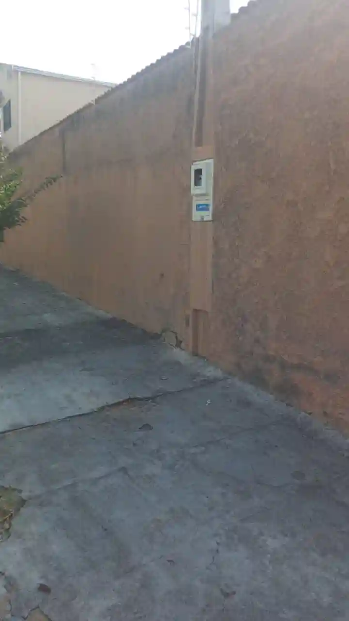 Casa com 2 quartos à venda, 300m² — foto 2 de 10