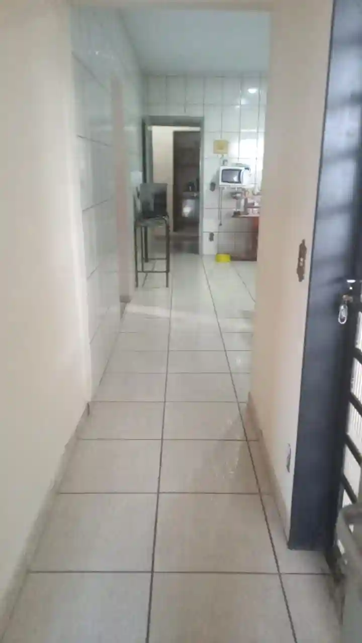 Casa com 2 quartos à venda, 300m² — foto 7 de 10