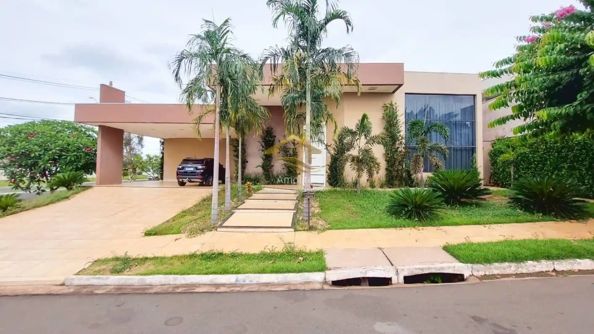 Casa de Condomínio com 4 quartos à venda, 240m² — foto 3 de 25